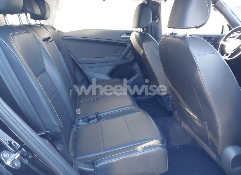 Photo 8 of 2021 Volkswagen Tiguan 2.0T SE/2.0T SE R-LINE BLACK/2.0T SEL (VIN 3VV2B7AX0MM067581)