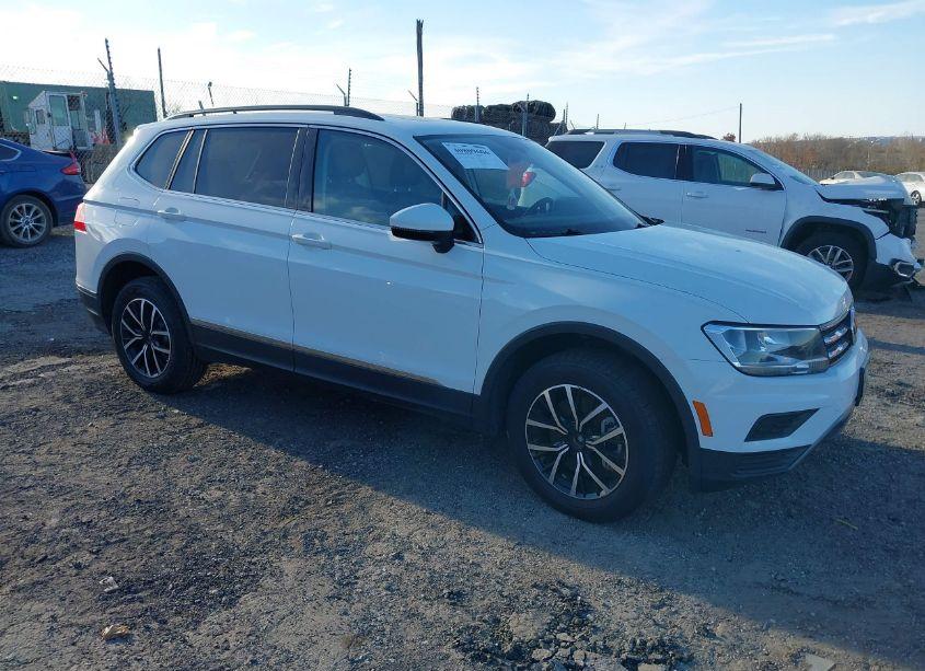 2021 Volkswagen Tiguan 2.0T SE/2.0T SE R-LINE BLACK/2.0T SEL (VIN 3VV2B7AX0MM118934) main photo