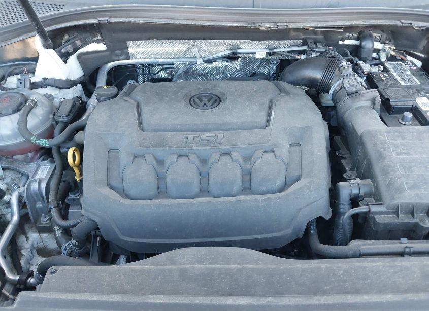 Photo 10 of 2021 Volkswagen Tiguan 2.0T SE/2.0T SE R-LINE BLACK/2.0T SEL (VIN 3VV2B7AX0MM118934)