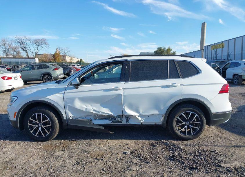 Photo 13 of 2021 Volkswagen Tiguan 2.0T SE/2.0T SE R-LINE BLACK/2.0T SEL (VIN 3VV2B7AX0MM118934)