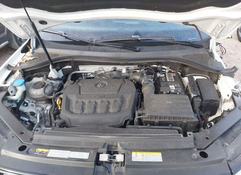 Photo 10 of 2021 Volkswagen Tiguan 2.0T SE/2.0T SE R-LINE BLACK/2.0T SEL (VIN 3VV2B7AX0MM142554)