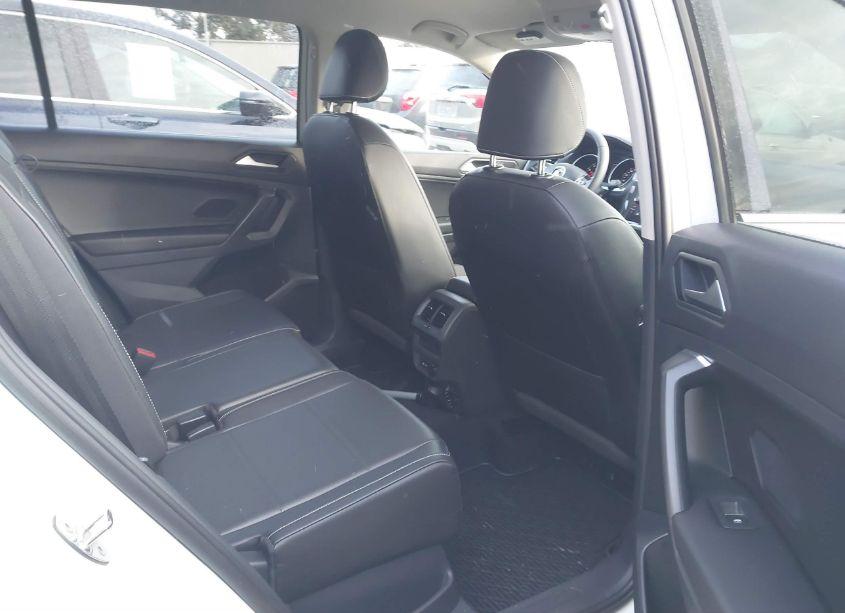 Photo 8 of 2021 Volkswagen Tiguan 2.0T SE/2.0T SE R-LINE BLACK/2.0T SEL (VIN 3VV2B7AX0MM142554)