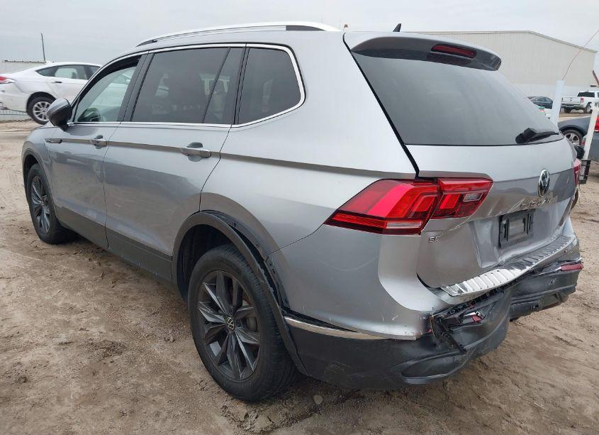 Photo 3 of 2022 Volkswagen Tiguan 2.0T SE (VIN 3VV2B7AX0NM163566)