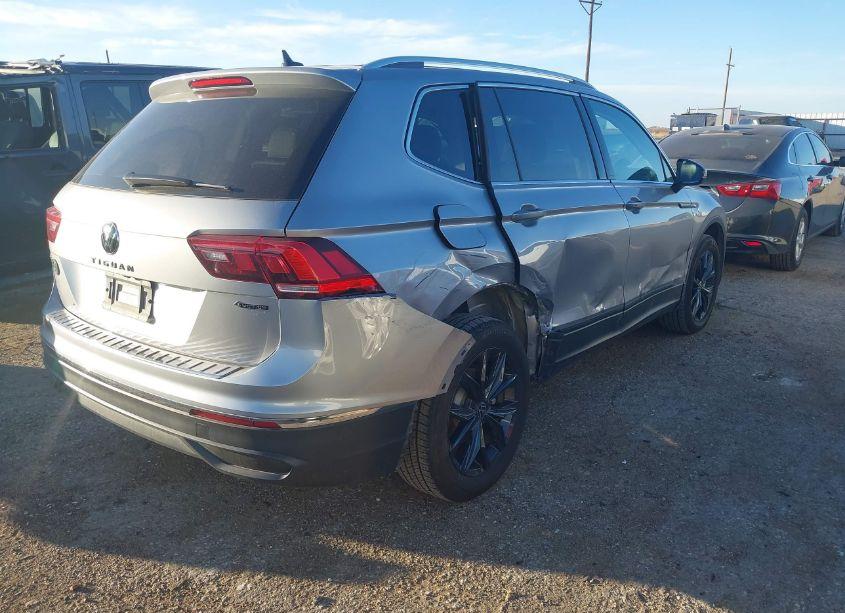 Photo 4 of 2024 Volkswagen Tiguan 2.0T SE/WOLFSBURG EDITION (VIN 3VV2B7AX0RM045152)