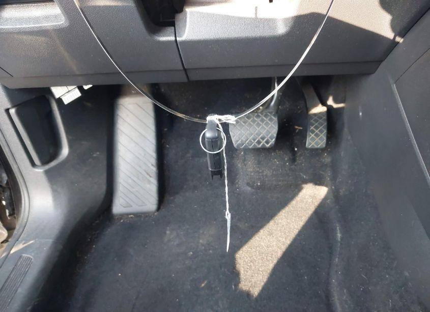 Photo 11 of 2018 Volkswagen Tiguan SE/SEL (VIN 3VV2B7AX1JM067505)