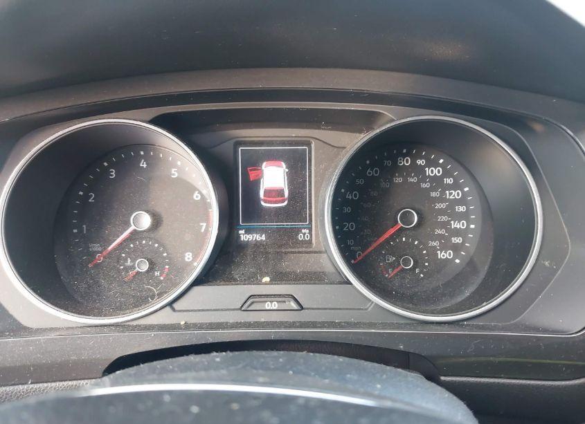 Photo 7 of 2018 Volkswagen Tiguan SE/SEL (VIN 3VV2B7AX1JM067505)