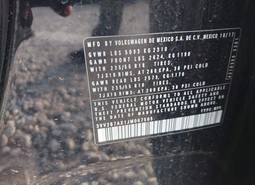 Photo 9 of 2018 Volkswagen Tiguan SE/SEL (VIN 3VV2B7AX1JM067505)