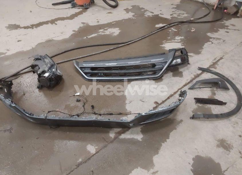 Photo 12 of 2019 Volkswagen Tiguan 2.0T SE/2.0T SEL/2.0T SEL R-LINE/2.0T SEL R-LINE BLACK (VIN 3VV2B7AX1KM008360)