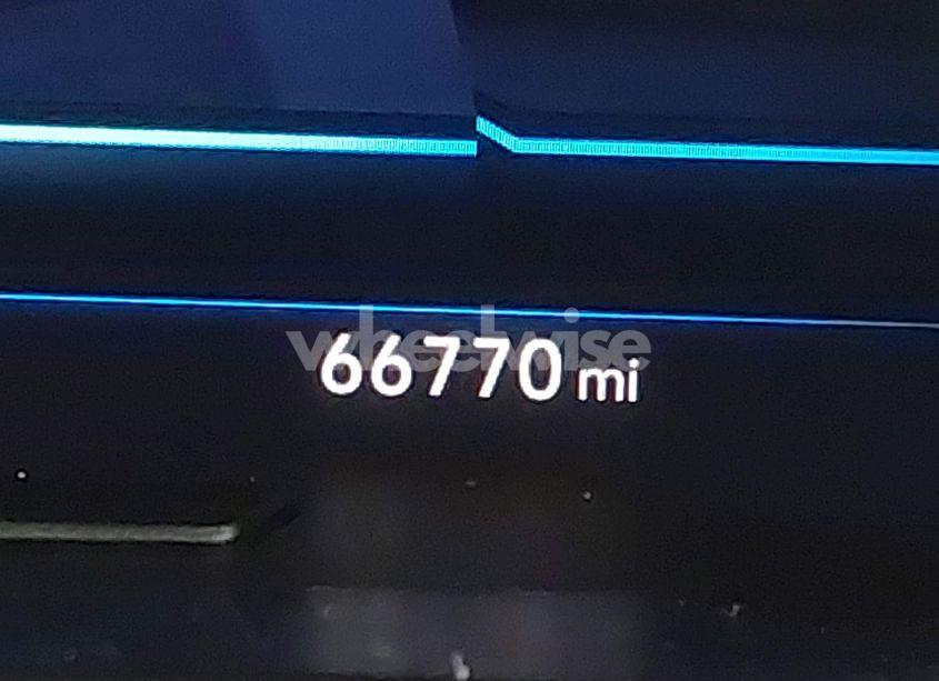 Photo 16 of 2019 Volkswagen Tiguan 2.0T SE/2.0T SEL/2.0T SEL R-LINE/2.0T SEL R-LINE BLACK (VIN 3VV2B7AX1KM008360)