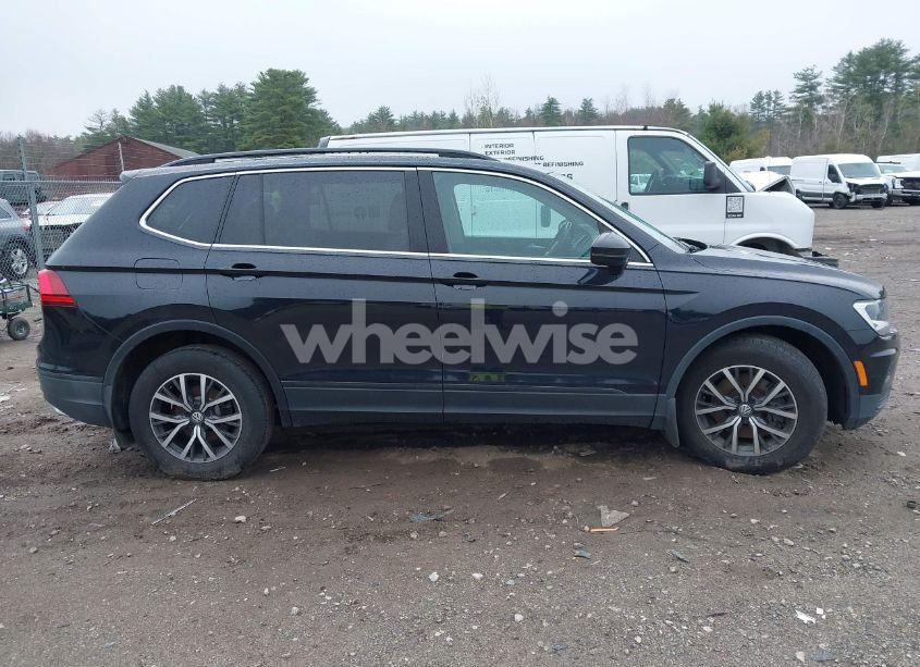 Photo 14 of 2019 Volkswagen Tiguan 2.0T SE/2.0T SEL/2.0T SEL R-LINE/2.0T SEL R-LINE BLACK (VIN 3VV2B7AX1KM016264)