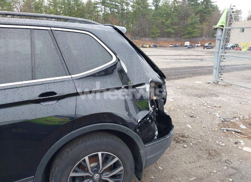 Photo 6 of 2019 Volkswagen Tiguan 2.0T SE/2.0T SEL/2.0T SEL R-LINE/2.0T SEL R-LINE BLACK (VIN 3VV2B7AX1KM016264)