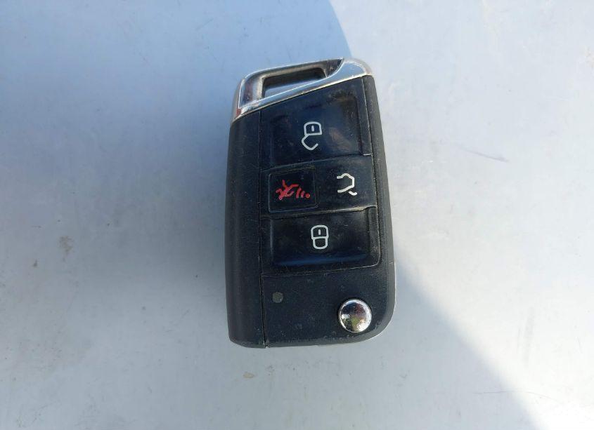 Photo 11 of 2019 Volkswagen Tiguan 2.0T SE/2.0T SEL/2.0T SEL R-LINE/2.0T SEL R-LINE BLACK (VIN 3VV2B7AX1KM055811)