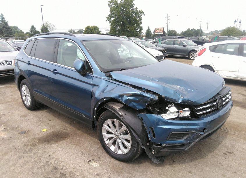 2019 Volkswagen Tiguan 2.0T SE/2.0T SEL/2.0T SEL R-LINE/2.0T SEL R-LINE BLACK (VIN 3VV2B7AX1KM083625) main photo