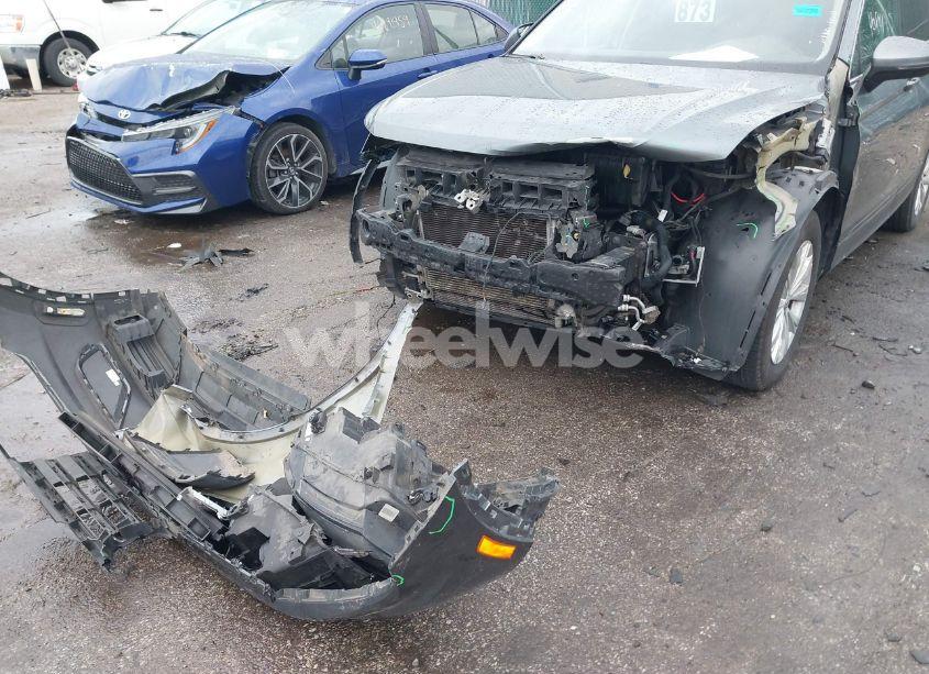 Photo 12 of 2019 Volkswagen Tiguan 2.0T SE/2.0T SEL/2.0T SEL R-LINE/2.0T SEL R-LINE BLACK (VIN 3VV2B7AX1KM089571)