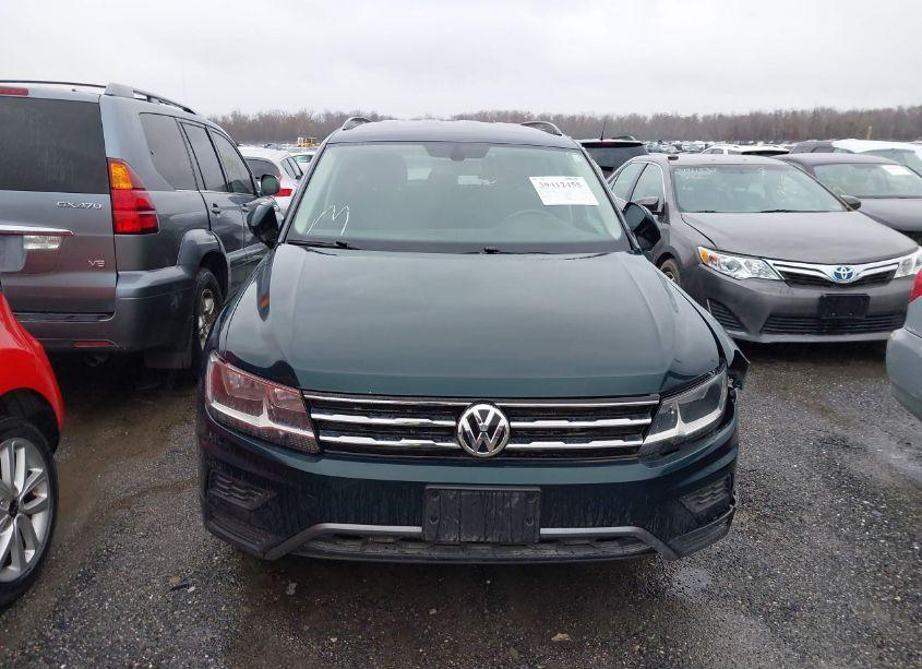 Photo 12 of 2019 Volkswagen Tiguan 2.0T SE/2.0T SEL/2.0T SEL R-LINE/2.0T SEL R-LINE BLACK (VIN 3VV2B7AX1KM107664)