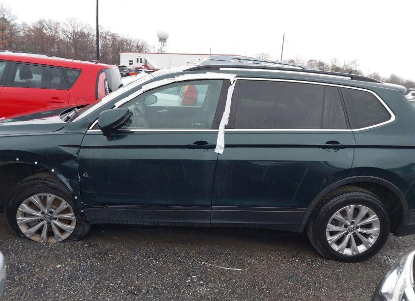 Photo 14 of 2019 Volkswagen Tiguan 2.0T SE/2.0T SEL/2.0T SEL R-LINE/2.0T SEL R-LINE BLACK (VIN 3VV2B7AX1KM107664)