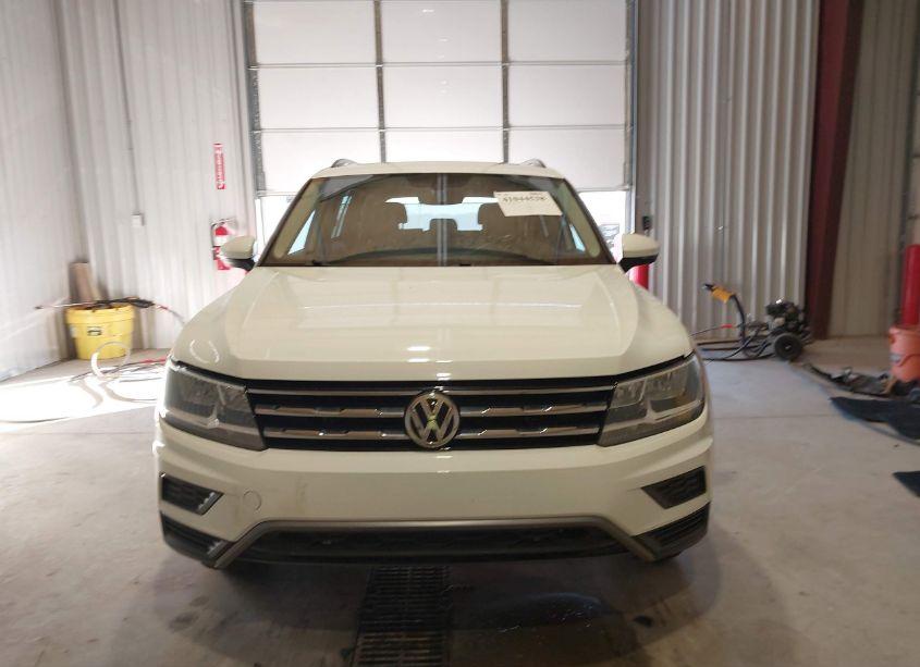 Photo 12 of 2019 Volkswagen Tiguan 2.0T SE/2.0T SEL/2.0T SEL R-LINE/2.0T SEL R-LINE BLACK (VIN 3VV2B7AX1KM171512)