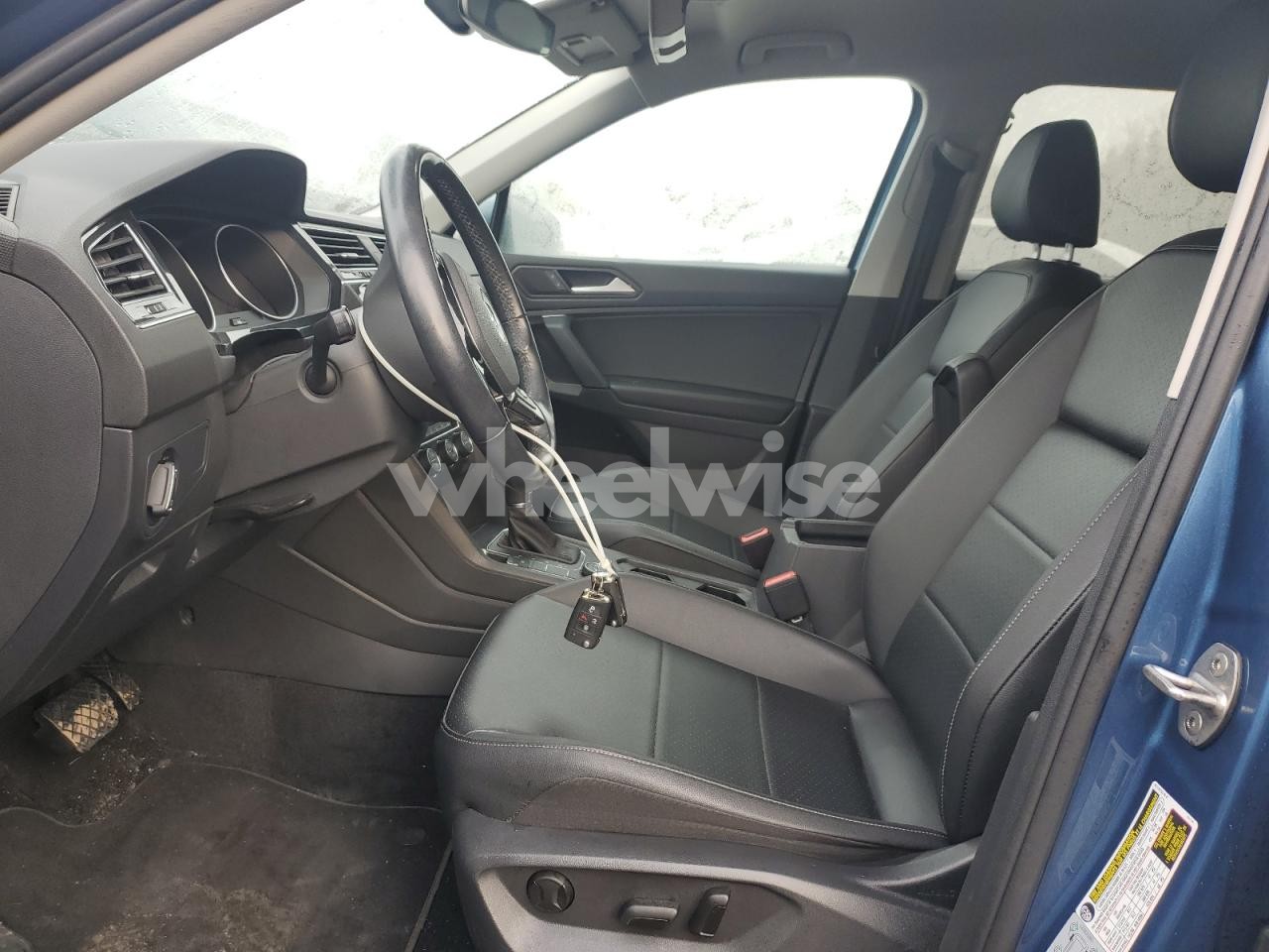 Photo 7 of 2019 VOLKSWAGEN TIGUAN SE (VIN 3VV2B7AX1KM177312)