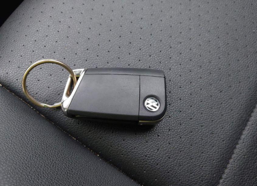 Photo 11 of 2019 Volkswagen Tiguan 2.0T SE/2.0T SEL/2.0T SEL R-LINE/2.0T SEL R-LINE BLACK (VIN 3VV2B7AX1KM184244)