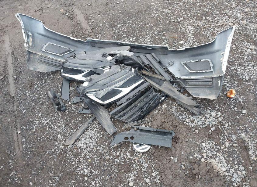 Photo 12 of 2019 Volkswagen Tiguan 2.0T SE/2.0T SEL/2.0T SEL R-LINE/2.0T SEL R-LINE BLACK (VIN 3VV2B7AX1KM184244)