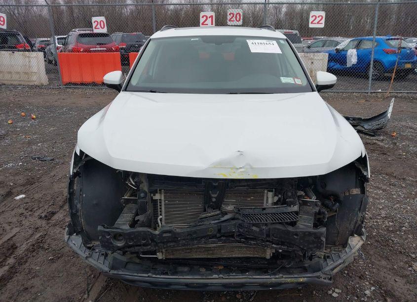 Photo 13 of 2019 Volkswagen Tiguan 2.0T SE/2.0T SEL/2.0T SEL R-LINE/2.0T SEL R-LINE BLACK (VIN 3VV2B7AX1KM184244)