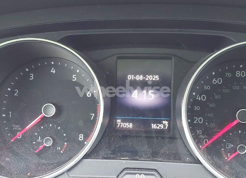 Photo 7 of 2019 Volkswagen Tiguan (VIN 3VV2B7AX1KM196880)