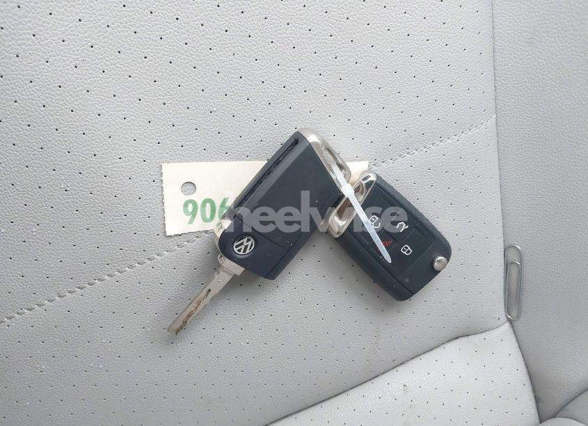 Photo 11 of 2020 Volkswagen Tiguan 2.0T SE/2.0T SE R-LINE BLACK/2.0T SEL (VIN 3VV2B7AX1LM033714)