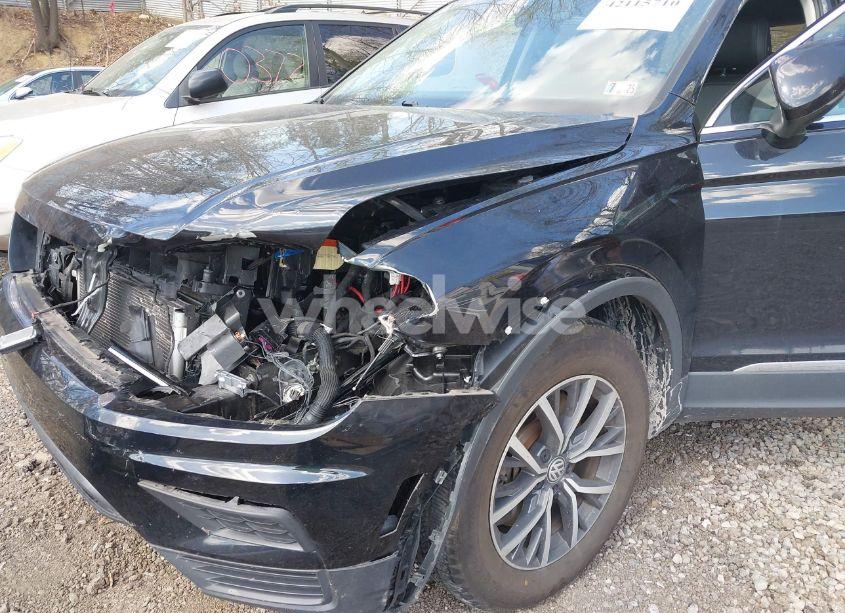 Photo 12 of 2020 Volkswagen Tiguan 2.0T SE/2.0T SE R-LINE BLACK/2.0T SEL (VIN 3VV2B7AX1LM043109)