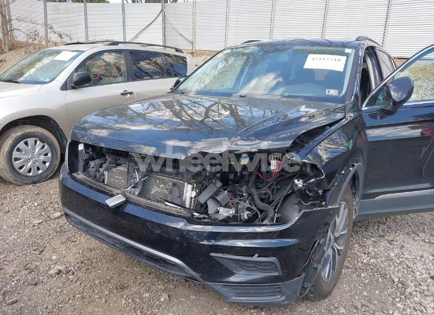 Photo 6 of 2020 Volkswagen Tiguan 2.0T SE/2.0T SE R-LINE BLACK/2.0T SEL (VIN 3VV2B7AX1LM043109)