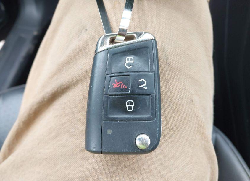 Photo 11 of 2020 Volkswagen Tiguan 2.0T SE/2.0T SE R-LINE BLACK/2.0T SEL (VIN 3VV2B7AX1LM116057)