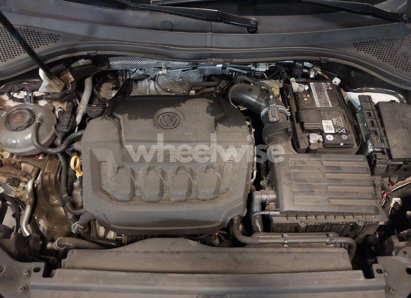 Photo 10 of 2021 Volkswagen Tiguan 2.0T SE/2.0T SE R-LINE BLACK/2.0T SEL (VIN 3VV2B7AX1MM021418)