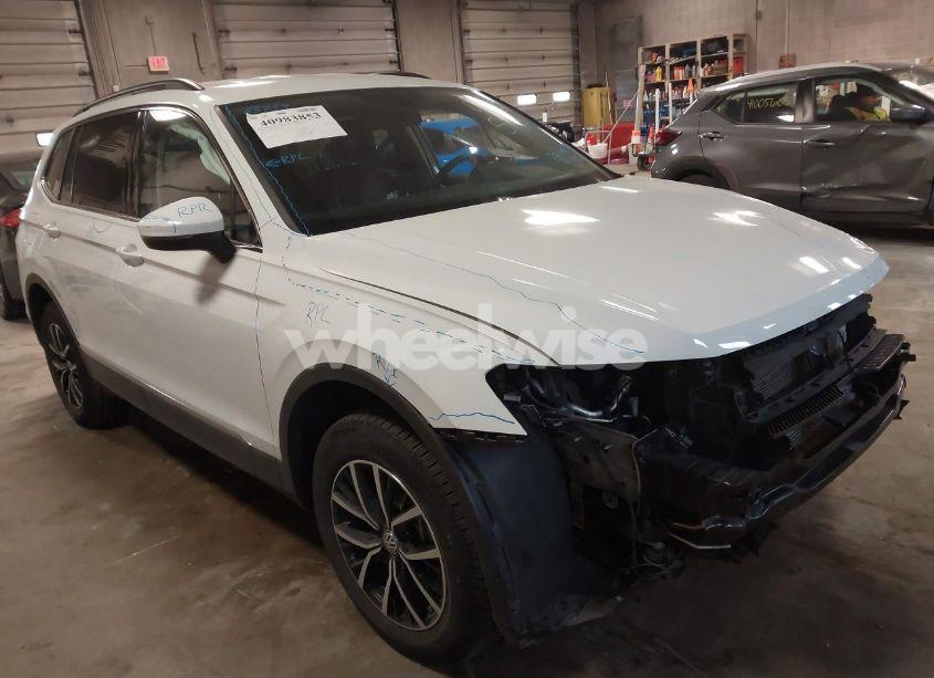 2021 Volkswagen Tiguan (VIN 3VV2B7AX1MM142501) main photo