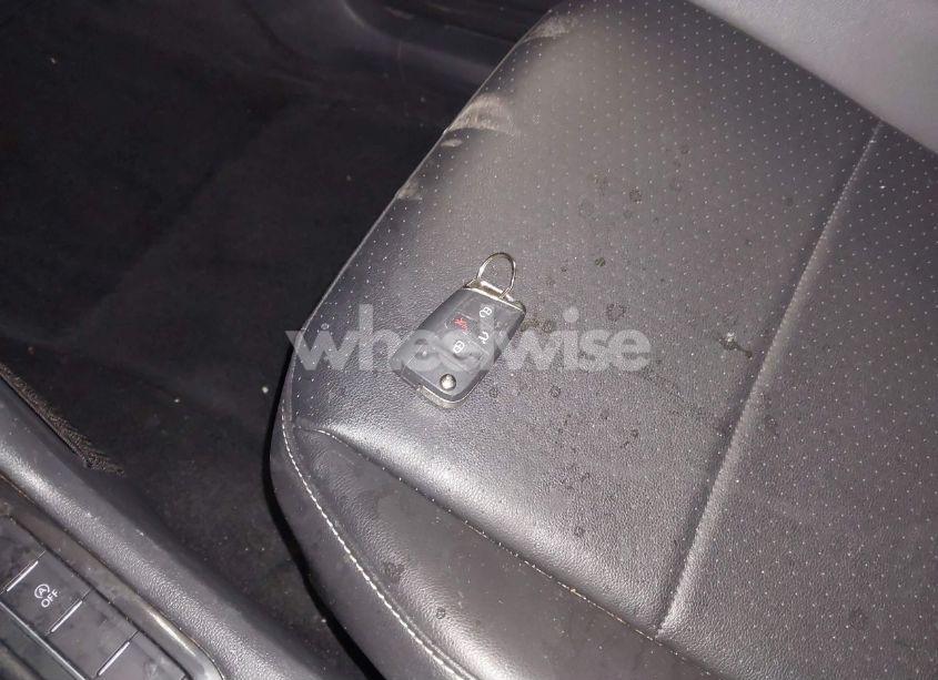 Photo 11 of 2021 Volkswagen Tiguan (VIN 3VV2B7AX1MM142501)
