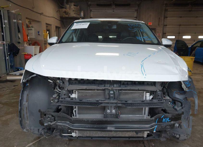 Photo 13 of 2021 Volkswagen Tiguan (VIN 3VV2B7AX1MM142501)