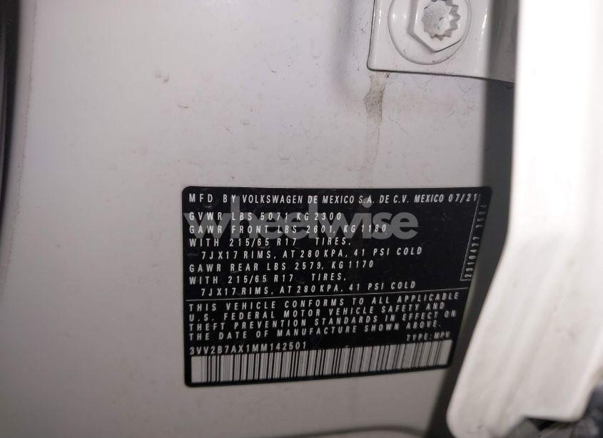 Photo 9 of 2021 Volkswagen Tiguan (VIN 3VV2B7AX1MM142501)