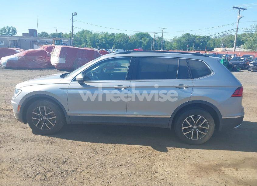 Photo 14 of 2021 Volkswagen Tiguan 2.0T SE/2.0T SE R-LINE BLACK/2.0T SEL (VIN 3VV2B7AX1MM142823)