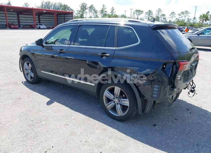 Photo 3 of 2021 Volkswagen Tiguan 2.0T SE/2.0T SE R-LINE BLACK/2.0T SEL (VIN 3VV2B7AX1MM150534)