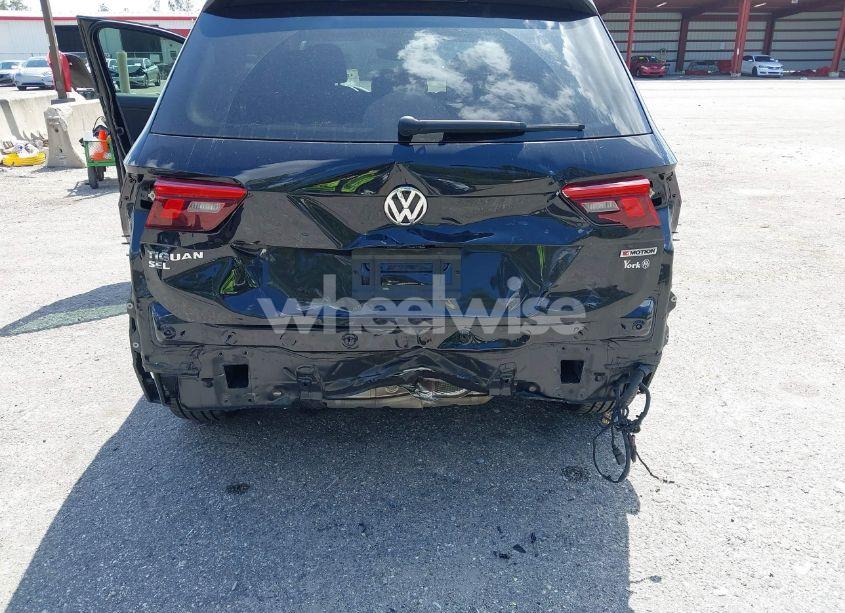 Photo 6 of 2021 Volkswagen Tiguan 2.0T SE/2.0T SE R-LINE BLACK/2.0T SEL (VIN 3VV2B7AX1MM150534)