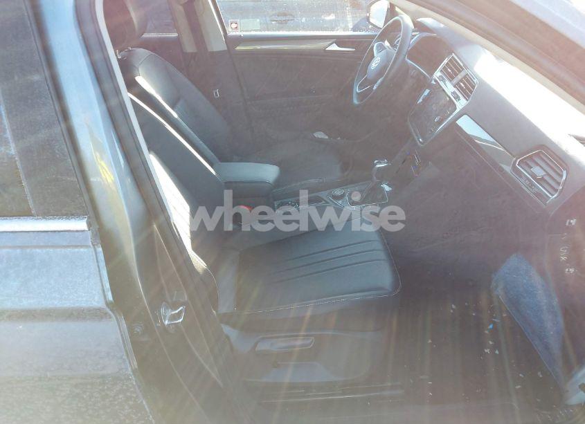 Photo 5 of 2022 Volkswagen Tiguan 2.0T SE (VIN 3VV2B7AX1NM056185)