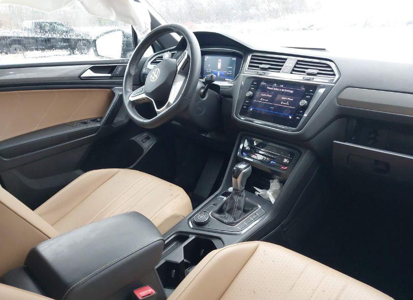 Photo 5 of 2022 Volkswagen Tiguan 2.0T SE (VIN 3VV2B7AX1NM171823)