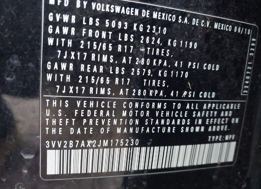 Photo 9 of 2018 Volkswagen Tiguan 2.0T SE/2.0T SEL (VIN 3VV2B7AX2JM175230)