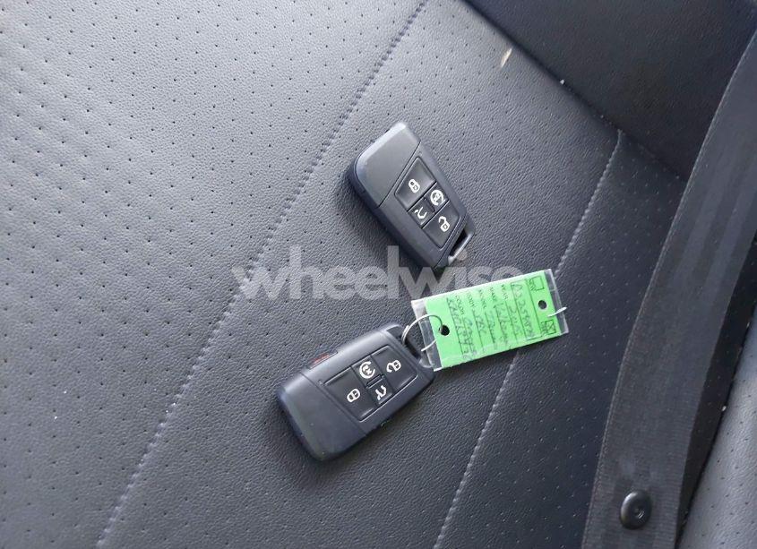 Photo 11 of 2019 Volkswagen Tiguan (VIN 3VV2B7AX2KM013776)