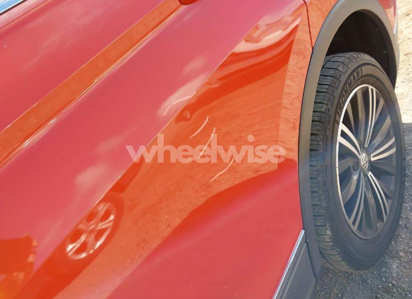 Photo 12 of 2019 Volkswagen Tiguan (VIN 3VV2B7AX2KM013776)