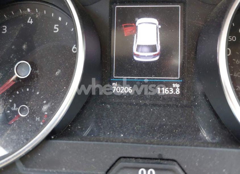 Photo 15 of 2019 Volkswagen Tiguan 2.0T SE/2.0T SEL/2.0T SEL R-LINE/2.0T SEL R-LINE BLACK (VIN 3VV2B7AX2KM031856)