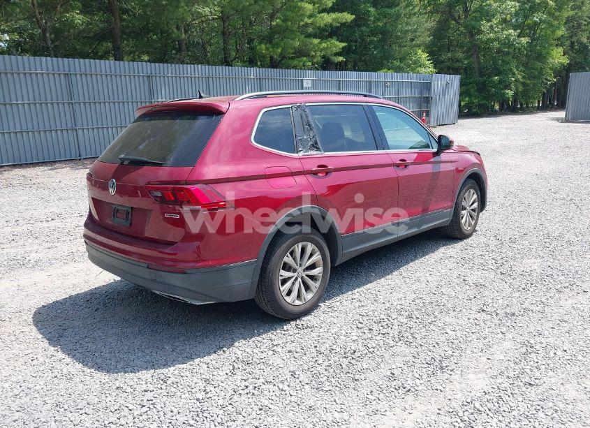Photo 4 of 2019 Volkswagen Tiguan 2.0T SE/2.0T SEL/2.0T SEL R-LINE/2.0T SEL R-LINE BLACK (VIN 3VV2B7AX2KM031856)