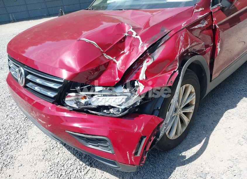 Photo 6 of 2019 Volkswagen Tiguan 2.0T SE/2.0T SEL/2.0T SEL R-LINE/2.0T SEL R-LINE BLACK (VIN 3VV2B7AX2KM031856)