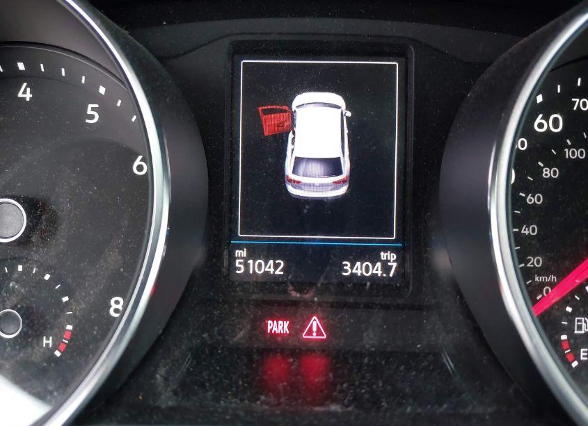 Photo 15 of 2019 Volkswagen Tiguan 2.0T SE/2.0T SEL/2.0T SEL R-LINE/2.0T SEL R-LINE BLACK (VIN 3VV2B7AX2KM069331)