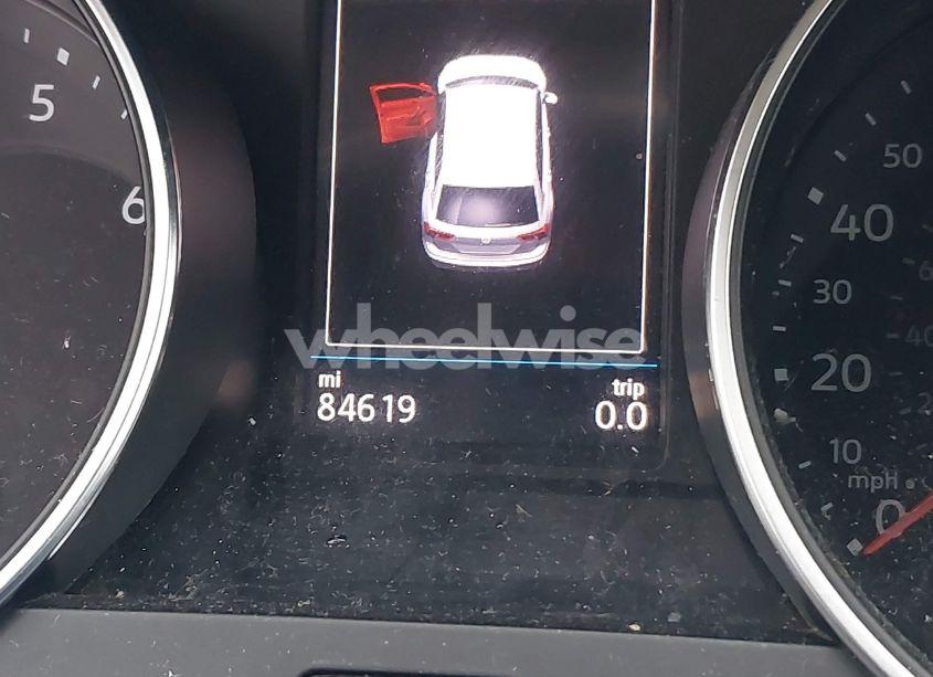 Photo 16 of 2019 Volkswagen Tiguan 2.0T SE/2.0T SEL/2.0T SEL R-LINE/2.0T SEL R-LINE BLACK (VIN 3VV2B7AX2KM106118)