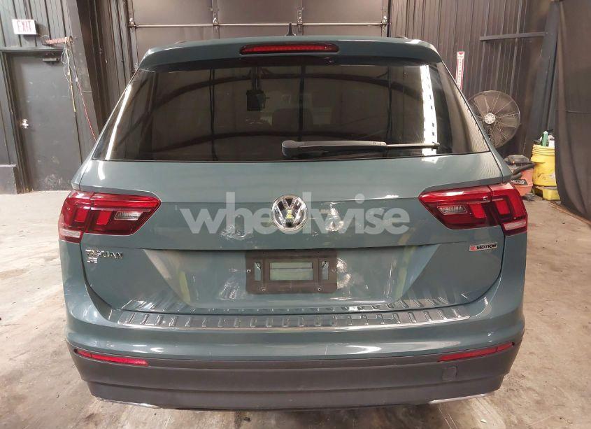 Photo 16 of 2019 Volkswagen Tiguan 2.0T SE/2.0T SEL/2.0T SEL R-LINE/2.0T SEL R-LINE BLACK (VIN 3VV2B7AX2KM108659)