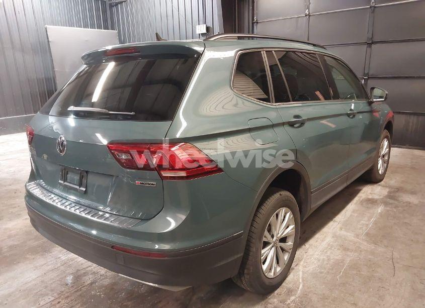 Photo 4 of 2019 Volkswagen Tiguan 2.0T SE/2.0T SEL/2.0T SEL R-LINE/2.0T SEL R-LINE BLACK (VIN 3VV2B7AX2KM108659)
